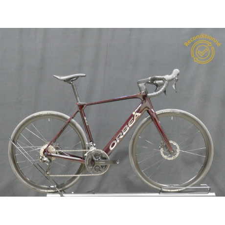 VELO DE ROUTE ELECTRIQUE...