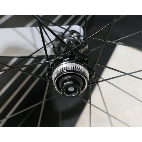 ROUE AVANT SHIMANO DURA-ACE C50