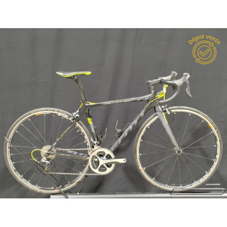 VELO DE ROUTE SCOTT ADDICT...