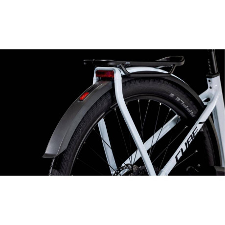 VTC ÉLECTRIQUE CUBE KATHMANDU HYBRID ONE 600