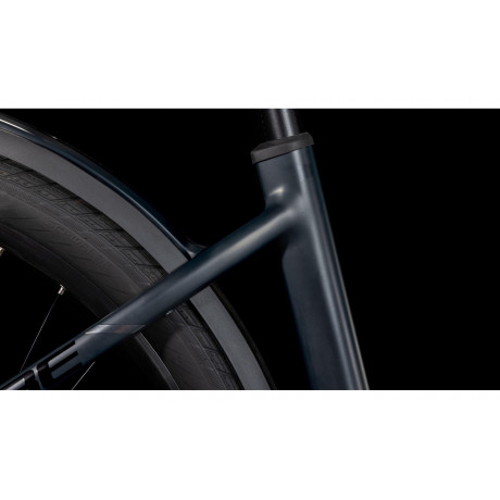CUBE Kathmandu Hybrid Comfort Pro 800 EE azure´n´black – hauban, roue arrière et garde‑boue